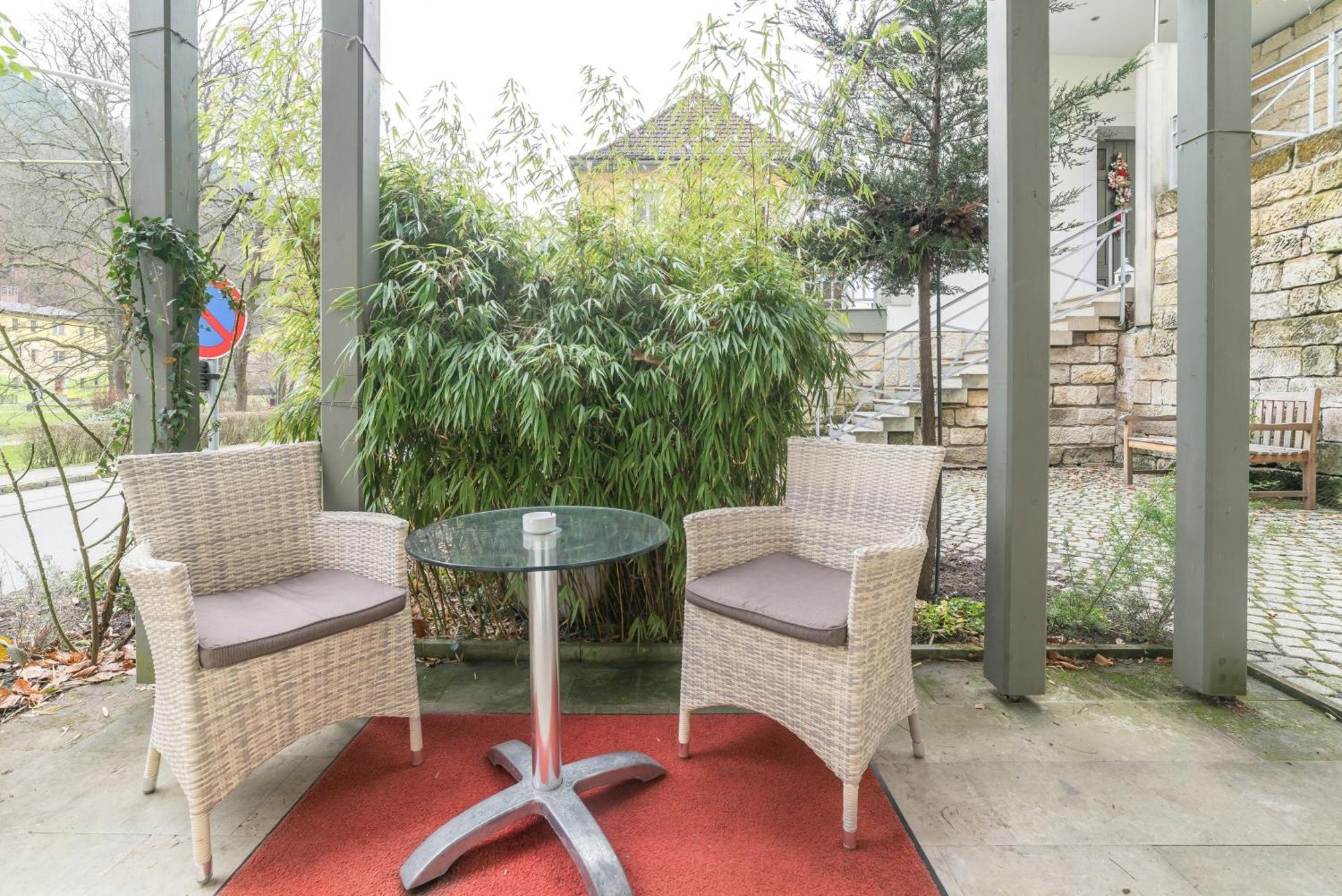 Charming Apartment With Terrace In Bad Schandau 55 Sqm Parking Exterior photo